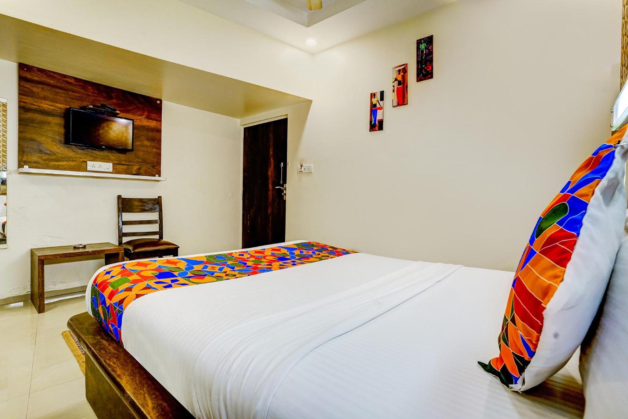 Hotel Naivedhya By Kwality Inn Thane Dış mekan fotoğraf