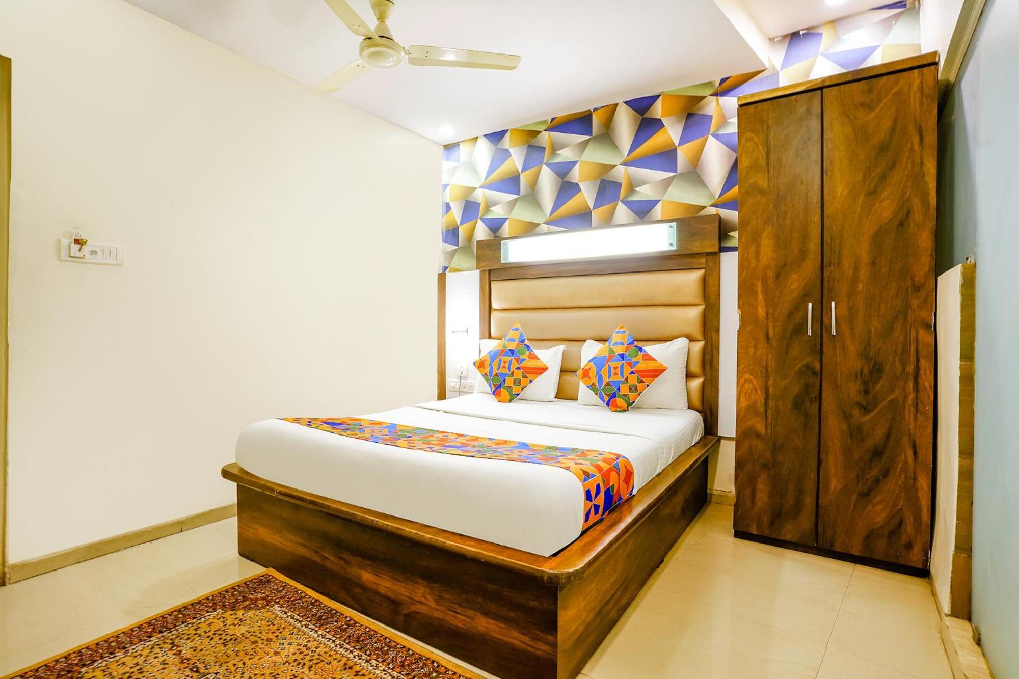Hotel Naivedhya By Kwality Inn Thane Dış mekan fotoğraf