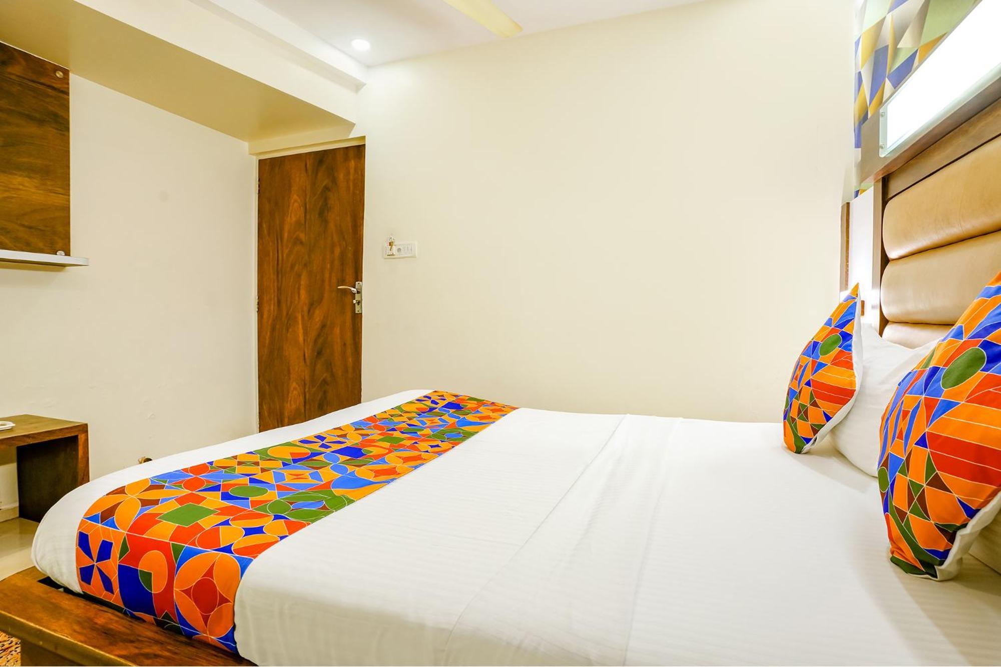 Hotel Naivedhya By Kwality Inn Thane Dış mekan fotoğraf