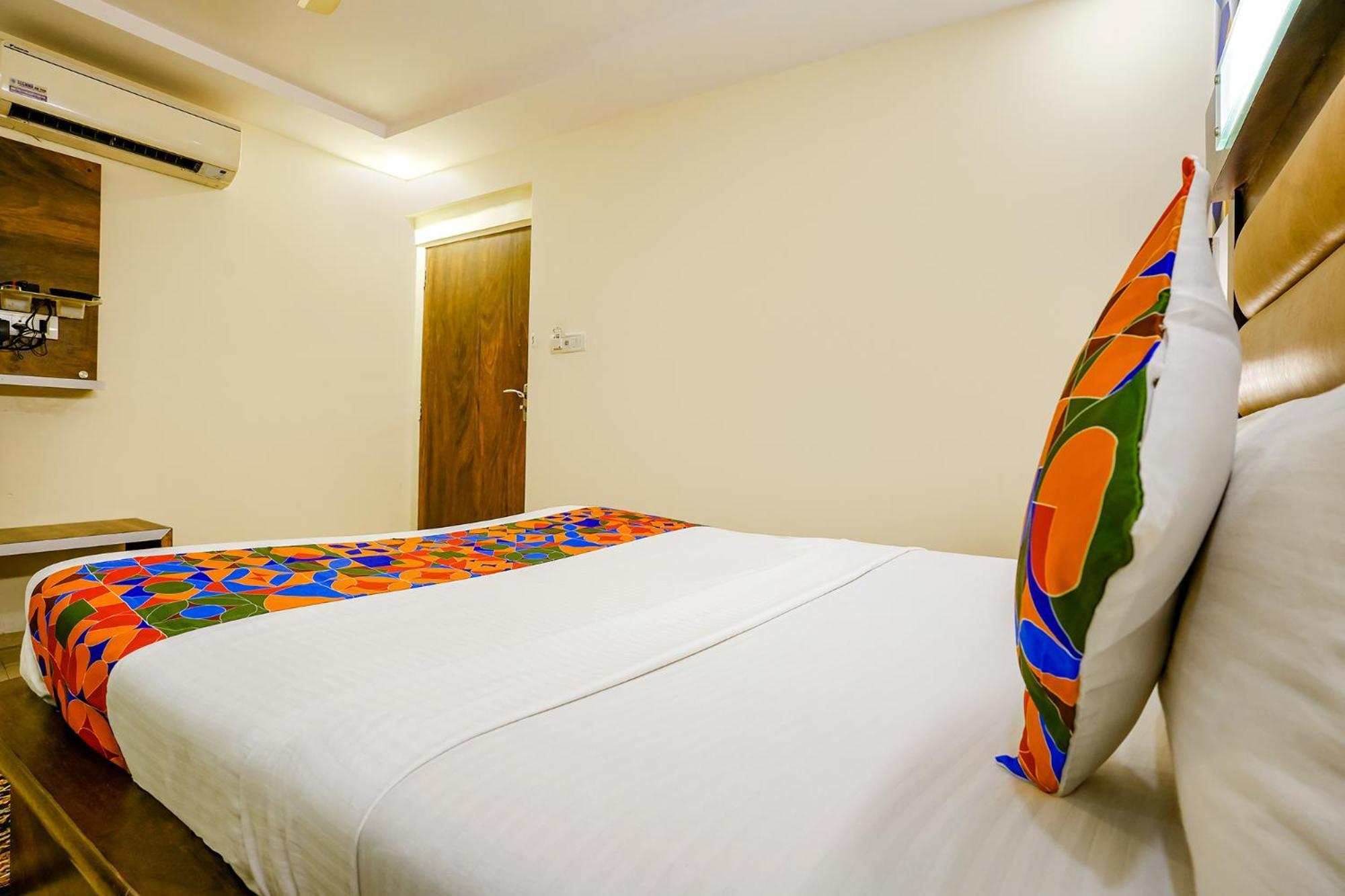 Hotel Naivedhya By Kwality Inn Thane Dış mekan fotoğraf